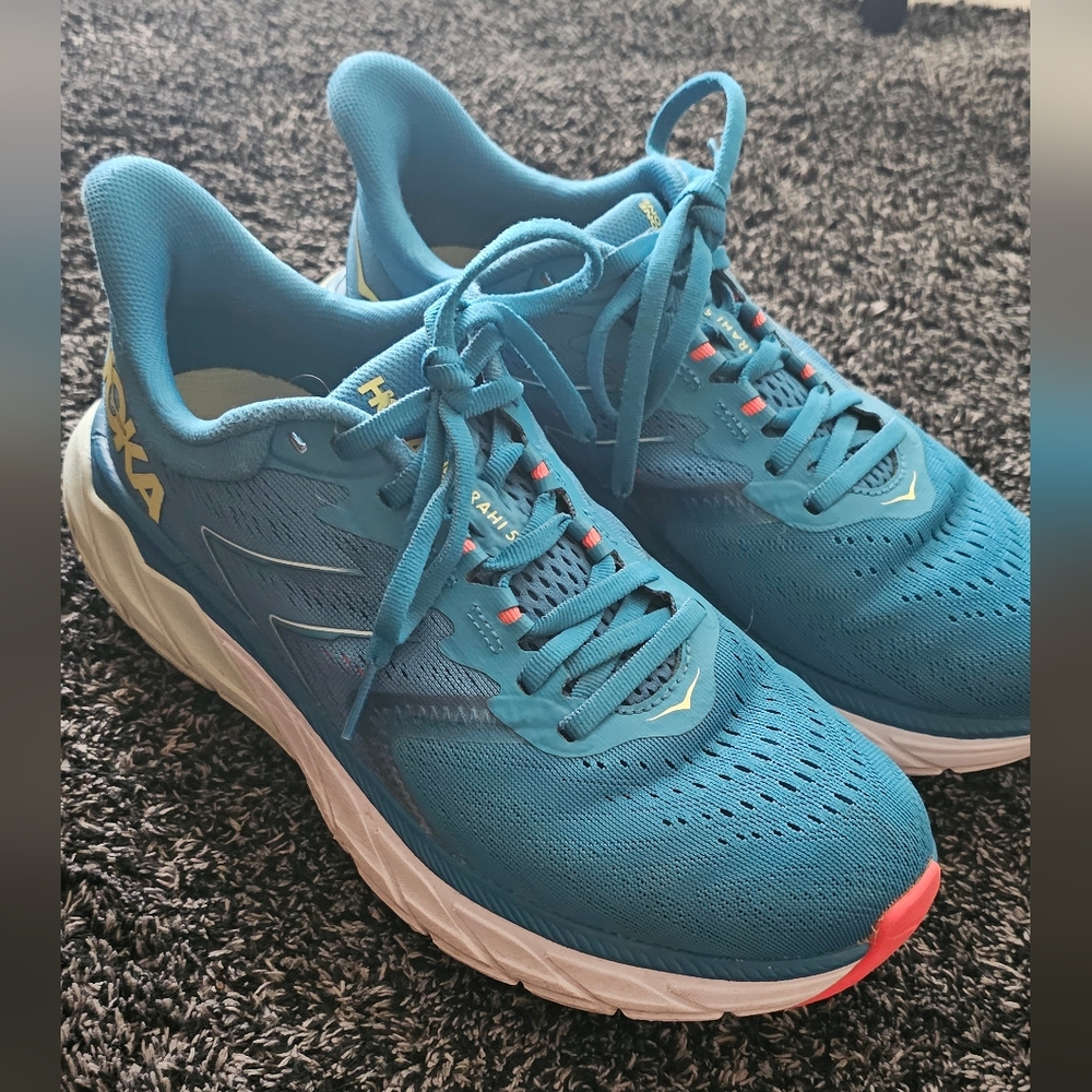 Hoka One Womens One Arahi 5